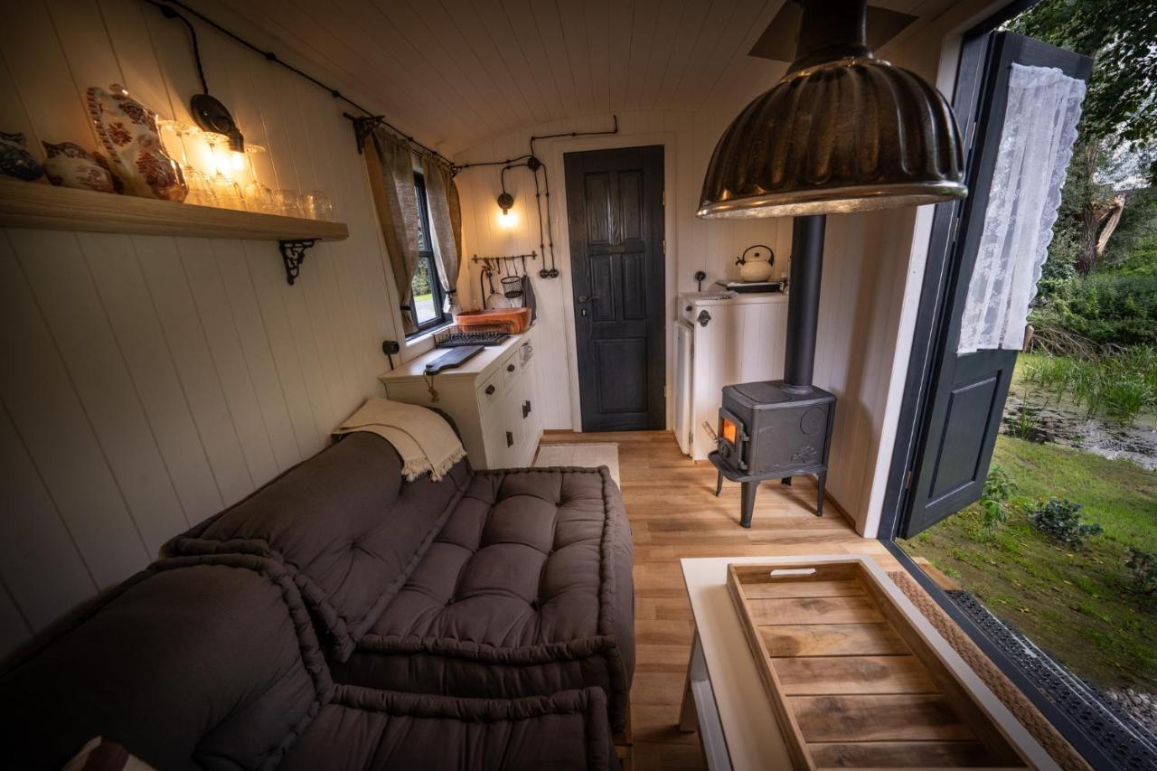 Mily Mlyn Lägenhet Lubrza  Exteriör bild