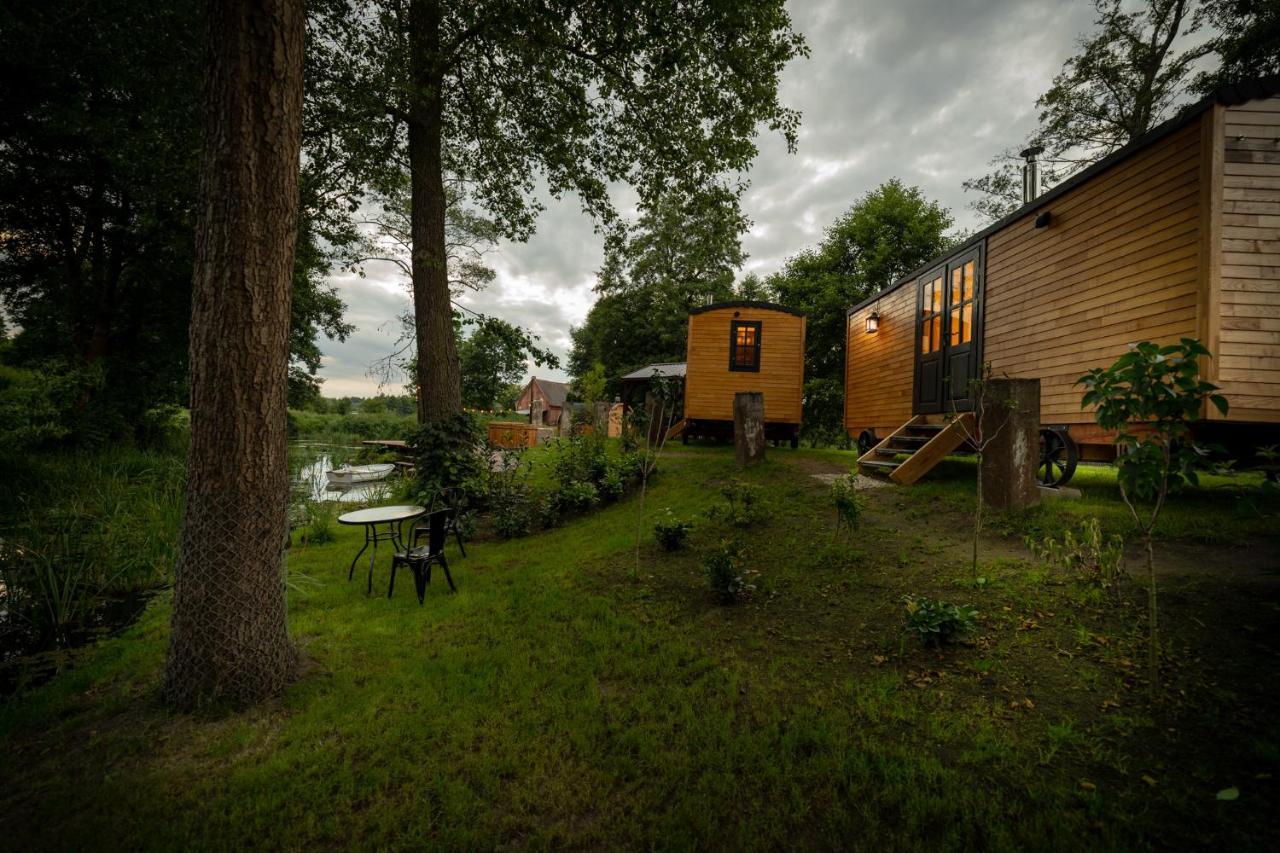 Mily Mlyn Lägenhet Lubrza  Exteriör bild